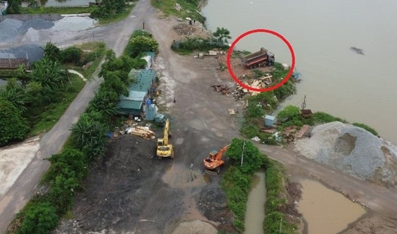 Tổng cục Môi trường đề nghị Nam Định và Thái Bình xác minh việc đổ chất thải ven sông Hồng