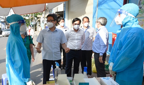 Phó Thủ tướng Vũ Đức Đam: Nhà Bè phải phấn đấu dập dịch dứt điểm, không để dây dưa, kéo dài