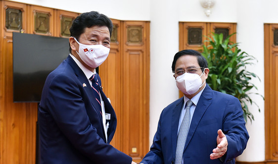 Thủ tướng Phạm Minh Chính tiếp Bộ trưởng Bộ Quốc phòng Nhật Bản