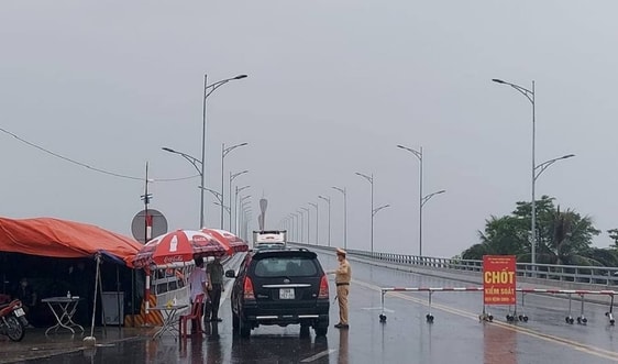 Nghệ An: Tiếp tục duy trì 14 chốt ra, vào TP. Vinh