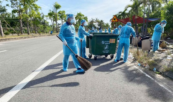 Thừa Thiên - Huế: Thu gom, xử lý rác thải phát sinh do COVID - 19 