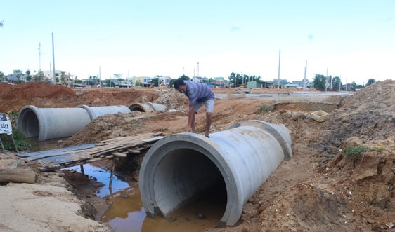 Quảng Nam:  Dân bức xúc vì nhà ngập sâu sau khi dự án “mọc lên”