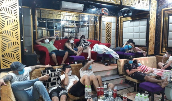 Quảng Nam: Phát hiện 53 người phê ma túy trong quán karaoke 