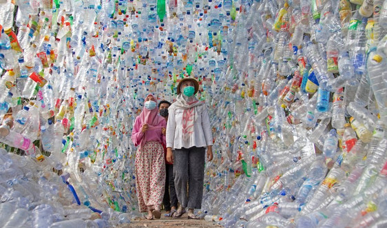 Indonesia cảnh báo về cuộc khủng hoảng nhựa đại dương
