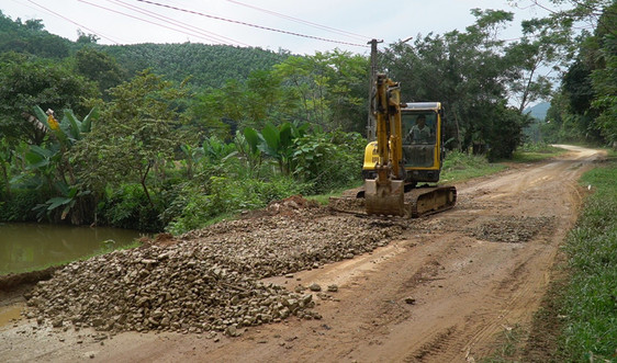 Thanh Hóa: Công ty Trường Minh khắc phục, sửa chữa hư hỏng đường tỉnh lộ 520