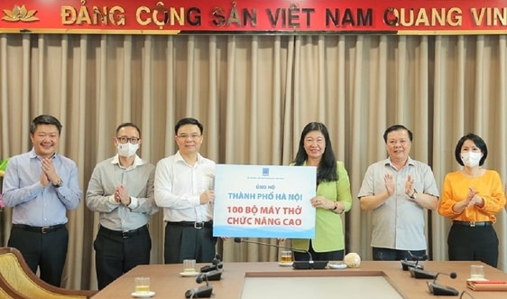 Petrovietnam hỗ trợ Hà Nội 100 bộ máy thở chống dịch