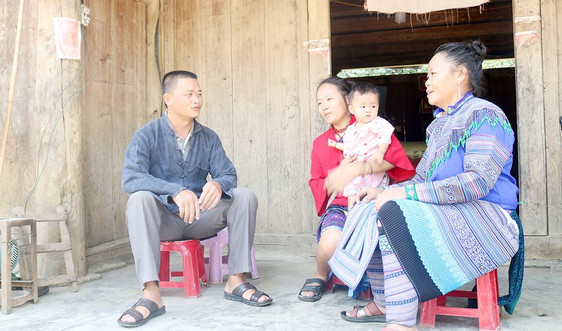 Lào Cai: Bí thư Chi bộ thôn gương mẫu hiến đất xây dựng NTM