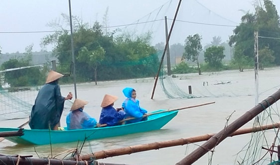 Triển khai ngay các biện pháp khẩn cấp ứng phó mưa lũ theo phương châm “bốn tại chỗ”