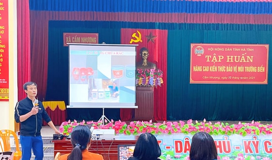Cẩm Xuyên - Hà Tĩnh: Nâng cao kiến thức bảo vệ môi trường biển cho người dân