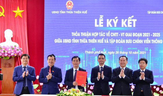 Thừa Thiên - Huế hợp tác với 2 Tập đoàn Viettel và VNPT