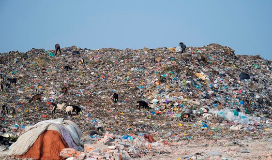 Thanh Hóa: Bãi rác giữa lòng thành phố