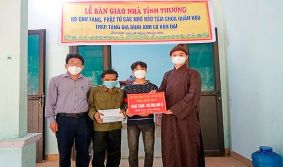 Thanh Hóa: Trao nhà tình thương cho đồng bào dân tộc có hoàn cảnh khó khăn