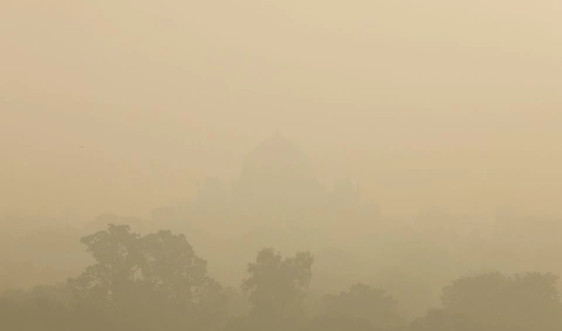 Ấn Độ tạm dừng hoạt động của 5 nhà máy điện để chống ô nhiễm