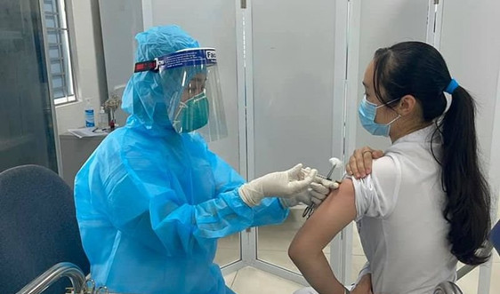Việt Nam ghi nhận thêm 13.063 ca nhiễm COVID-19