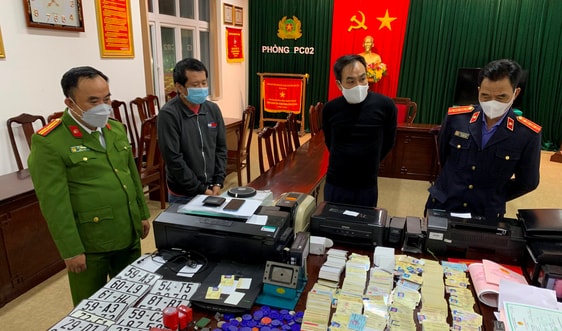 Thừa Thiên - Huế: Triệt phá đường dây làm giả các loại giấy tờ quy mô lớn
