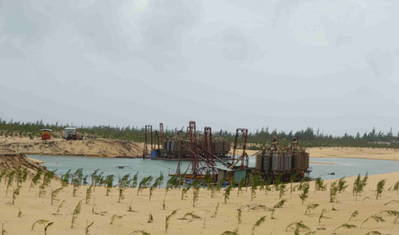 Bình Định: Chậm đóng mỏ sa khoáng, “cát tặc” tranh thủ lộng hành