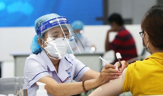 Đẩy nhanh tiêm vaccine phòng COVID-19, bảo đảm an toàn, hiệu quả phòng, chống dịch dịp Tết