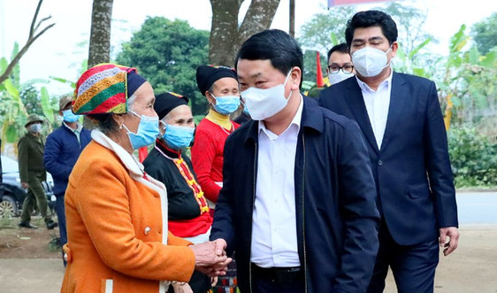 Bộ trưởng, Chủ nhiệm Hầu A Lềnh thăm và chúc Tết đồng bào dân tộc thiểu số tại Thanh Hóa và Nghệ An