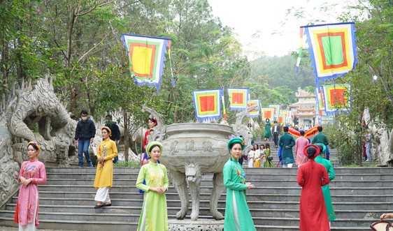 Thừa Thiên - Huế: Khai hội đền Huyền Trân Xuân Nhâm Dần