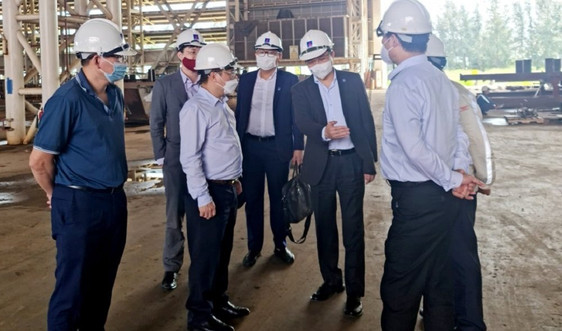 Tổng Giám đốc Petrovietnam kiểm tra việc thi công hệ thống băng tải than của NMNĐ Thái Bình 2