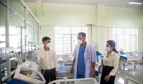 THACO tiếp tục trao tặng thiết bị y tế điều trị bệnh nhân Covid-19 cho tỉnh Quảng Nam
