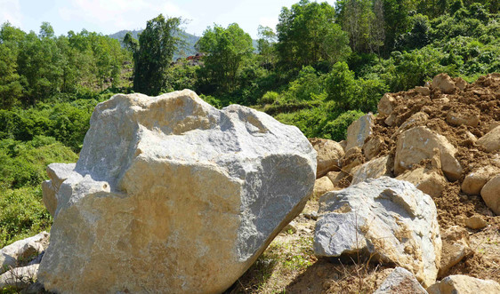 Bình Định: Khai thác đá trên núi Bằng Tranh, người dân phản ánh không có cơ sở