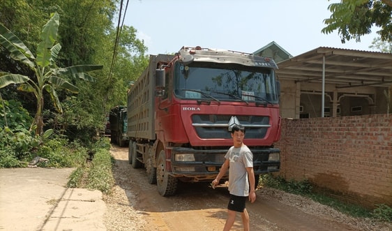 Tam Dương – Vĩnh Phúc: Giấy phép cấp “một đằng”, xe chở khoáng sản "đi một nẻo"?

