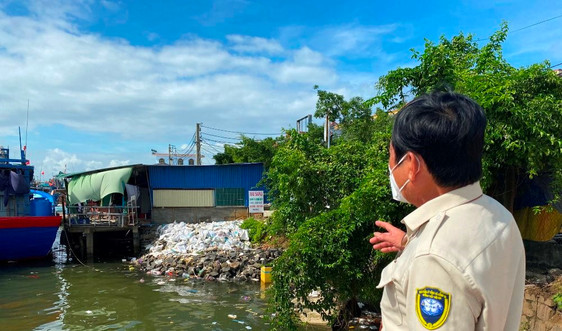 Quảng Ngãi: Mạnh tay xử lý việc lấn chiếm vùng nước cảng biển để kinh doanh