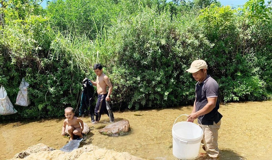 Nước sạch cho đồng bào dân tộc thiểu số ở các tỉnh miền Trung - Bài 1: Thách thức nước sinh hoạt cho người dân vùng cao