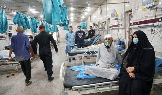 Bão bụi quét qua Iraq khiến hàng nghìn người gặp vấn đề hô hấp