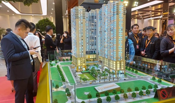 Nghịch lý giá nhà đất tăng cao, thanh khoản thấp
