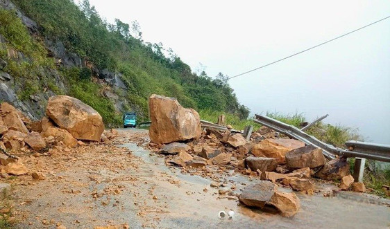Lai Châu: Mưa lớn nhiều tuyến đường giao thông bị sạt lở