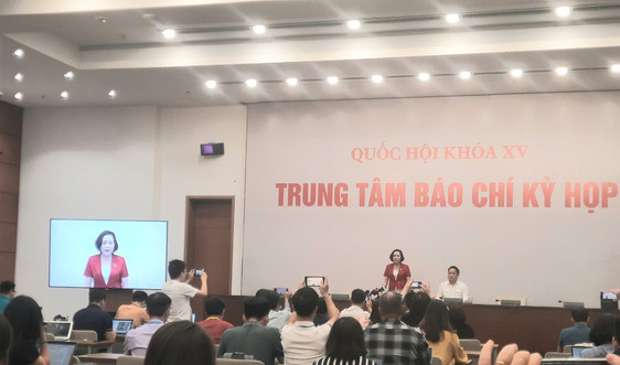 Quốc hội phê chuẩn cách chức Bộ trưởng Bộ Y tế Nguyễn Thanh Long