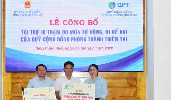 Thừa Thiên - Huế: Tiếp nhận 11 trạm đo mưa tự động phòng chống thiên tai
