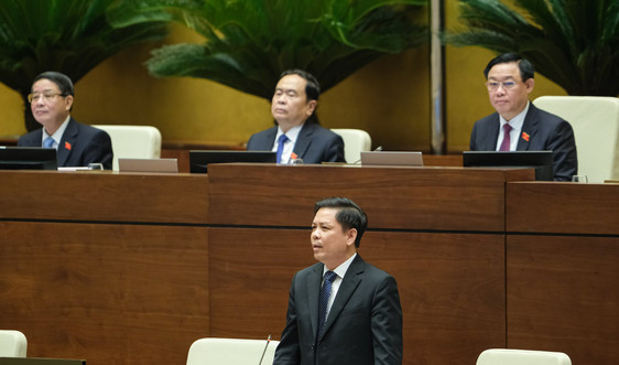 Đại biểu Quốc hội chất vấn tình trạng “lệch pha” trong đầu tư cao tốc ở Việt Nam