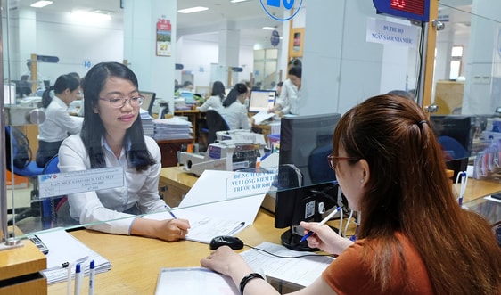Thu ngân sách ước đạt 941,3 nghìn tỷ đồng, bằng 66,7% dự toán