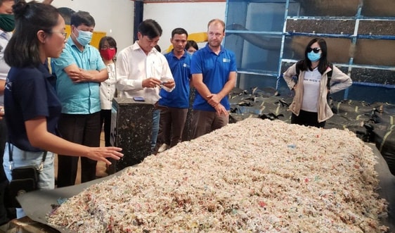 Cần có cơ chế, chính sách khuyến khích doanh nghiệp tham gia xử lý chất thải rắn
