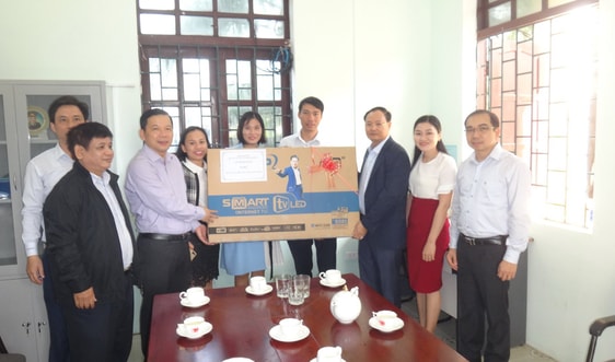 Khai mở nguồn tài nguyên, vươn mình ra biển lớn