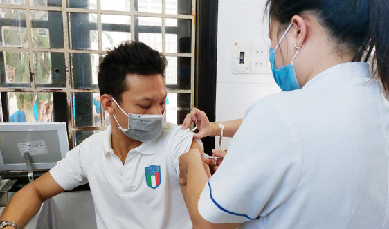 Thừa Thiên - Huế triển khai hơn 100 điểm tiêm chủng phòng dịch COVID-19