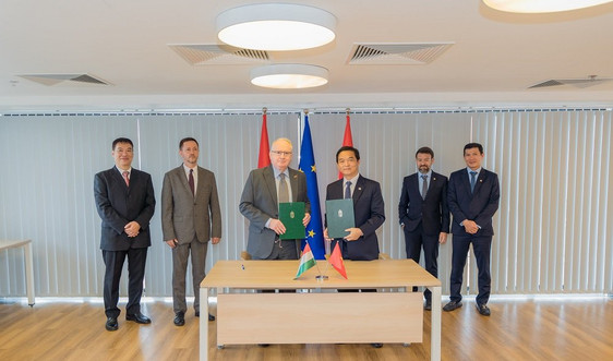Tập đoàn Xây dựng Hòa Bình và Công ty Europa Dream Holding Zrt ký kết thỏa thuận hợp tác