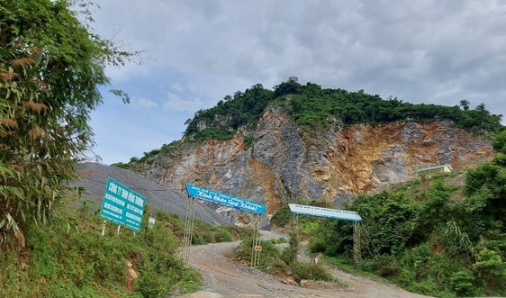 Nghệ An: Tạm đình chỉ mỏ đá Công ty Hồng Trường