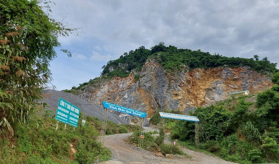 Nghệ An: Xử phạt, đình chỉ 3 tháng đối với mỏ đá Công ty Hồng Trường