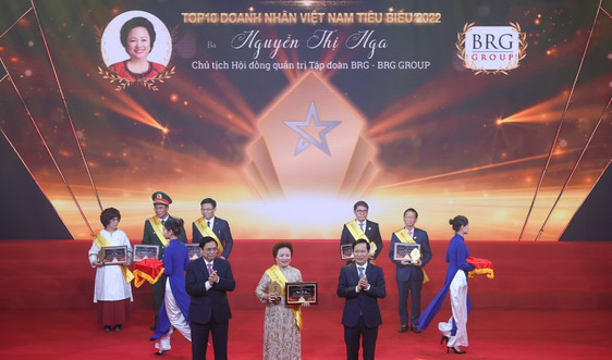 Chủ tịch Tập đoàn BRG  được vinh danh "Top 10 Doanh nhân tiêu biểu nhất Việt Nam năm 2022”
