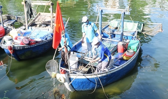 Đà Nẵng: Thúc đẩy giảm thiểu rác thải nhựa trên biển