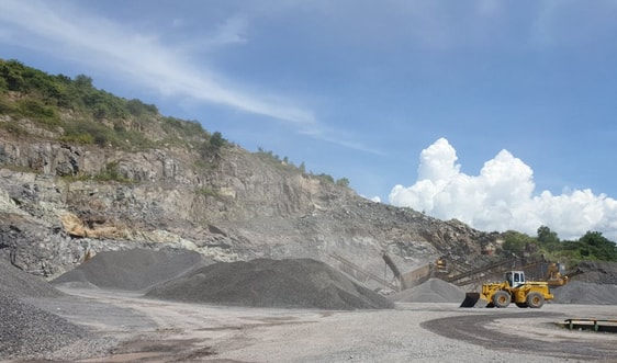 Khánh Hòa sau 12 năm thi hành Luật Khoáng sản 2010: Đề xuất tháo gỡ khó khăn để phù hợp với tình hình phát triển mới - Quy trình cấp phép còn nặng về thủ tục hành chính
