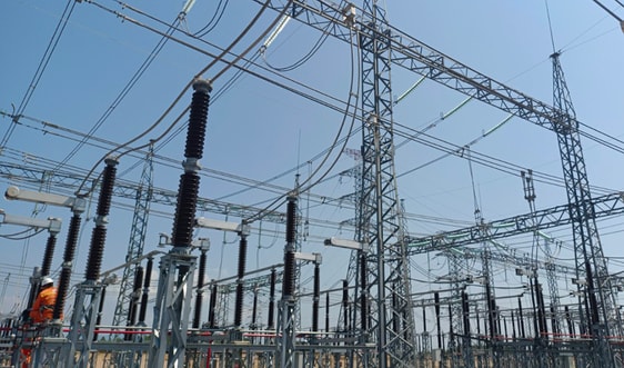 Trạm biến áp 500kV Việt Trì được nâng công suất lên 900MVA tăng cường đảm bảo điện cho tỉnh Phú Thọ và vùng lân cận