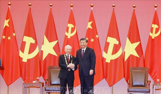 Lễ trao tặng Huân chương Hữu nghị của nước Cộng hòa Nhân dân Trung Hoa