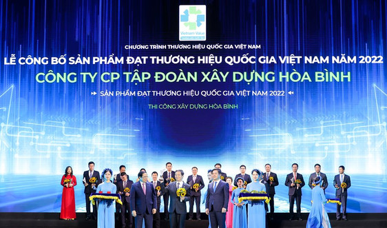 Tập đoàn Xây dựng Hòa Bình lần thứ 8 liên tiếp đạt Thương hiệu Quốc gia Việt Nam