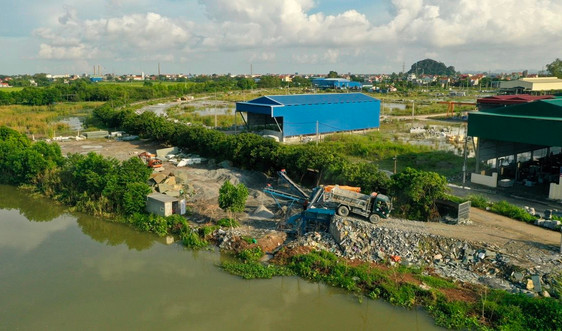 Ninh Bình: Dân khốn khổ ô nhiễm từ bãi nghiền đá bên bờ sông Vân