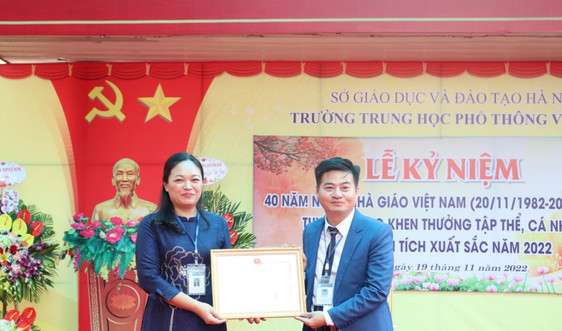 Trường THPT Vân Tảo vinh dự nhận bằng khen của Bộ Giáo dục và Đào tạo